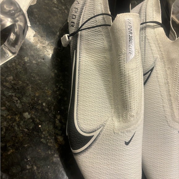 Vapor Edge Elite 360 Flyknit 'White Black' size 14 NWOT - Picture 5 of 5